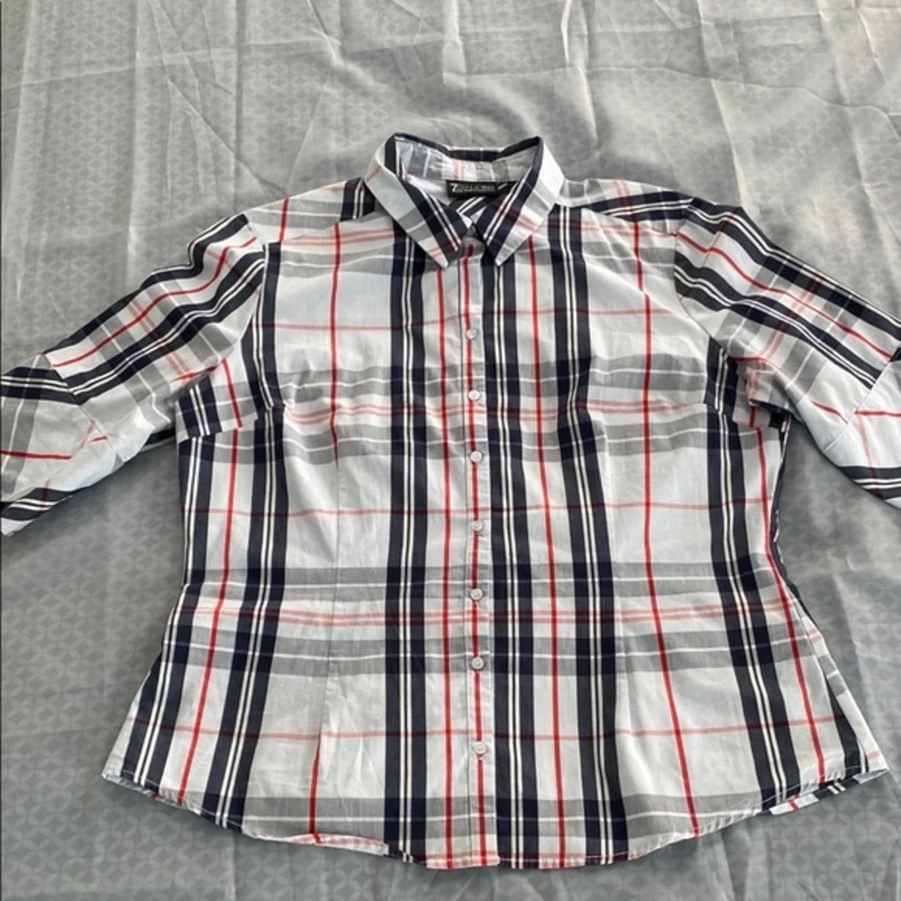 7th avenue Red and White Fitted 3/4 Sleeve Button Down Blouse - Picture 2 of 15